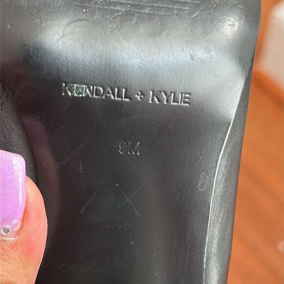 Kendall + Kylie Black Leather Metallic Heel Ankle Booties Sz 9 - Picture 8 of 10